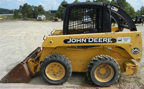 used john deere 240 skid steer for sale|john deere 240 skidsteer.